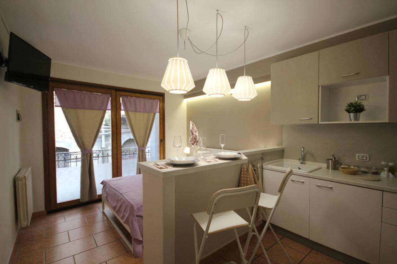 B&B Cortile Aurora 布龙泰 外观 照片